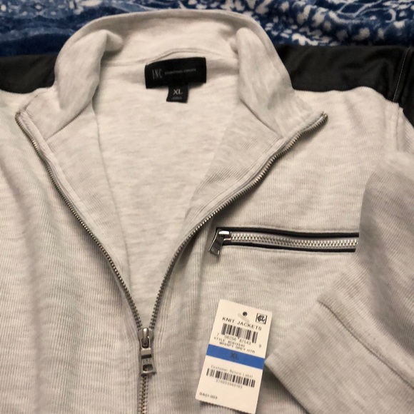 Men’s Jacket - Picture 2 of 4